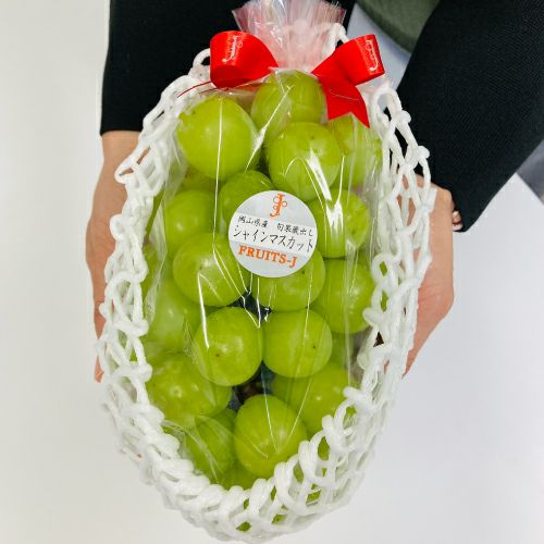 旬果蔵出しシャインマスカット